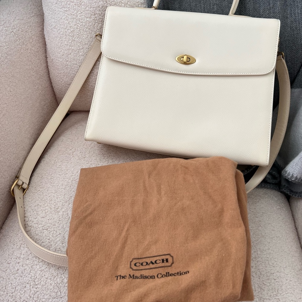 Vintage Coach Madison collection bag🤍